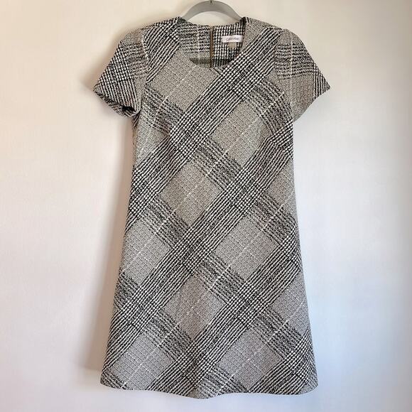 Calvin Klein Plaid Stretch Knit Dress Size 4 Black White Short Sleeves Knee - Picture 1 of 7
